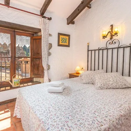 شقة Apartamento Can Lo 3 *