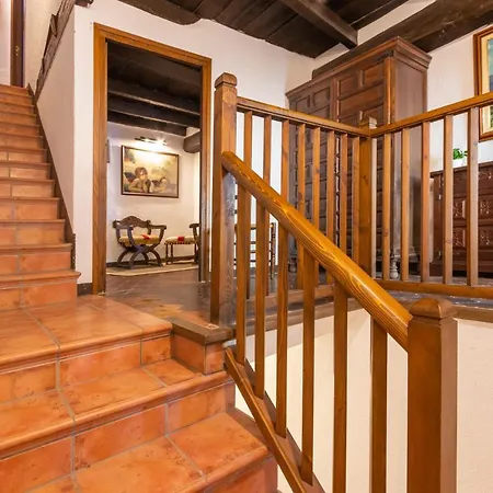 Apartamento Can Lo 3 *